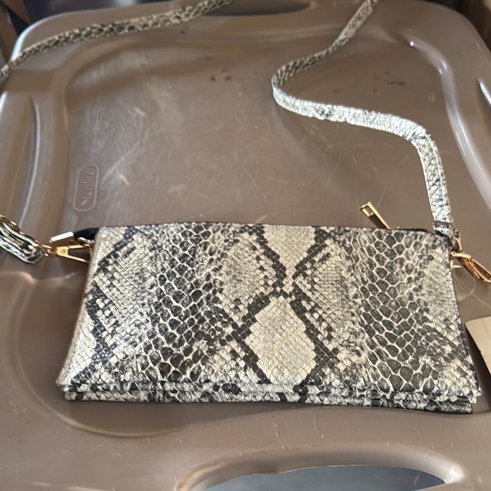 Snakeskin Pattern Crossbody Bag